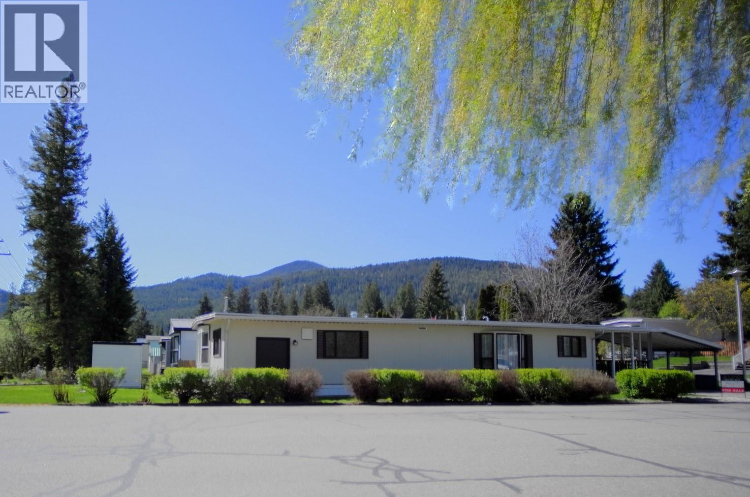 1361 30 Street SE Unit# 1 Salmon Arm British Columbia Canada Sale residential CLIFFORD MAY Realty One Real Estate Ltd., Brokerage*
