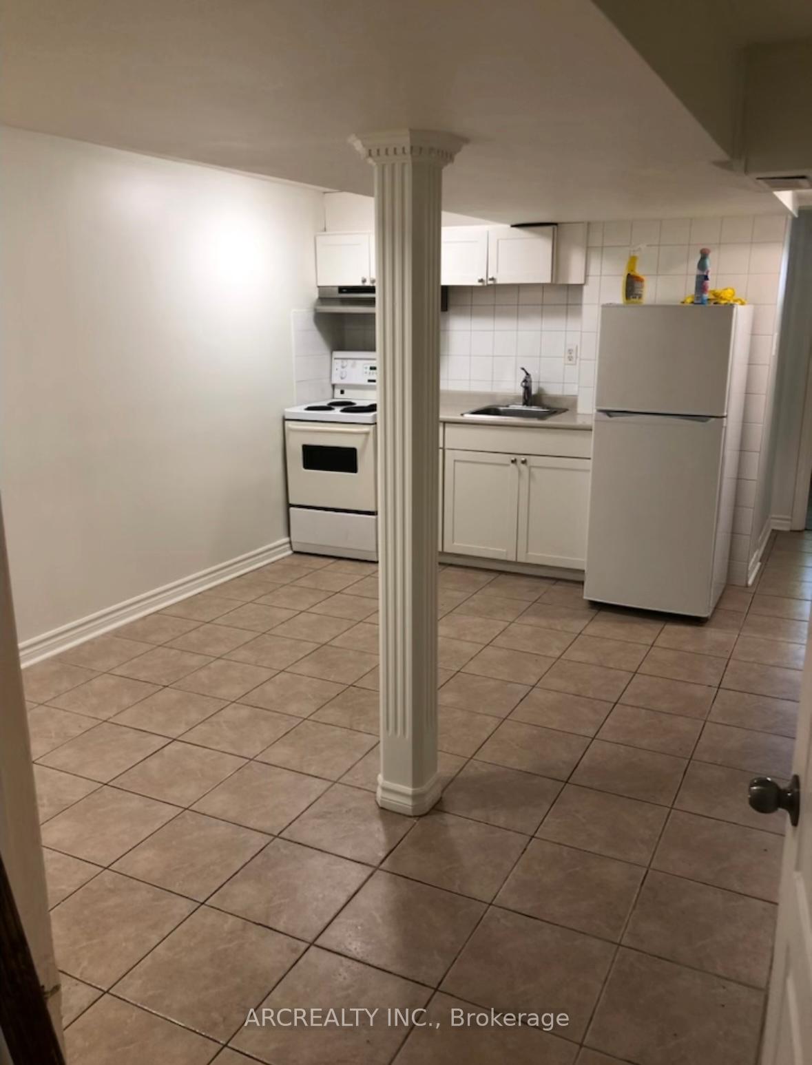 Lower level - 218 Altamira Road Richmond Hill Ontario Canada Rent residential Elena Chatrova  ArcRealty Inc., Brokerage*