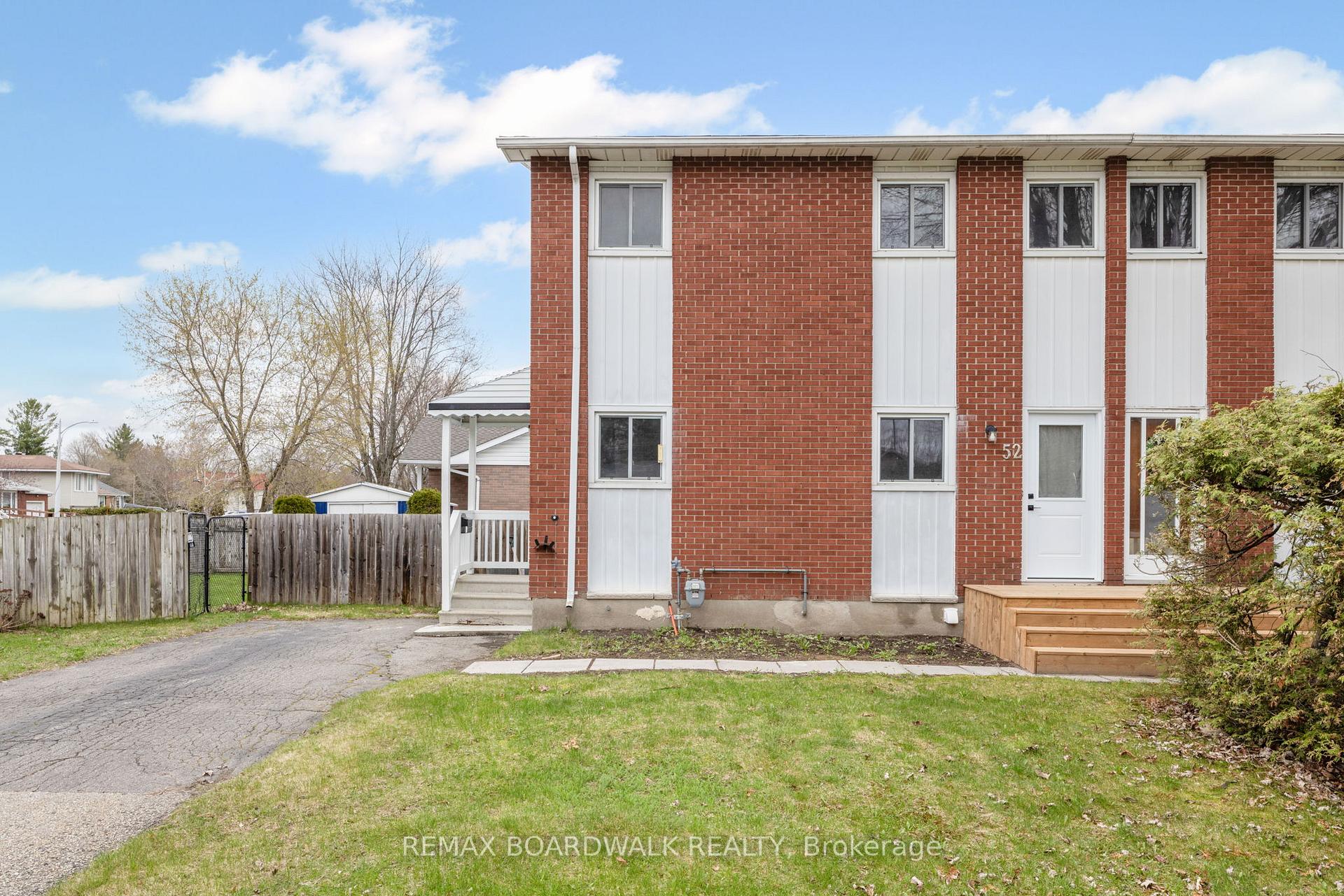 52 George Avenue Perth Ontario Canada Sale residential Sandi Branker Zolo Realty, Brokerage*