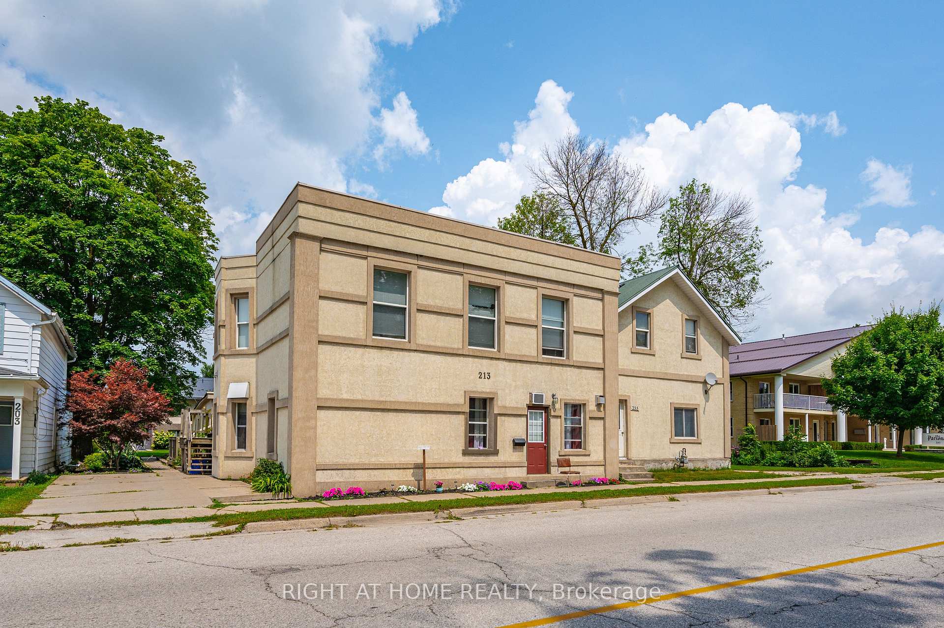 213 Main Street E Minto Ontario Canada Sale residential Jason Leathwood Right at Home Realty, Brokerage*