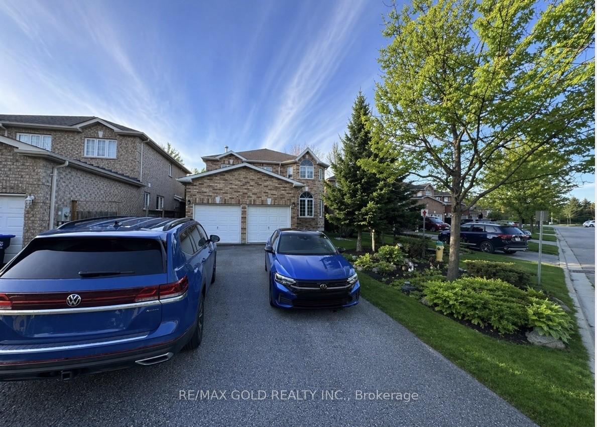 128 Buchanan Drive New Tecumseth Ontario Canada Sale residential Menjit Cheema RE/MAX Gold Realty Inc., Brokerage *