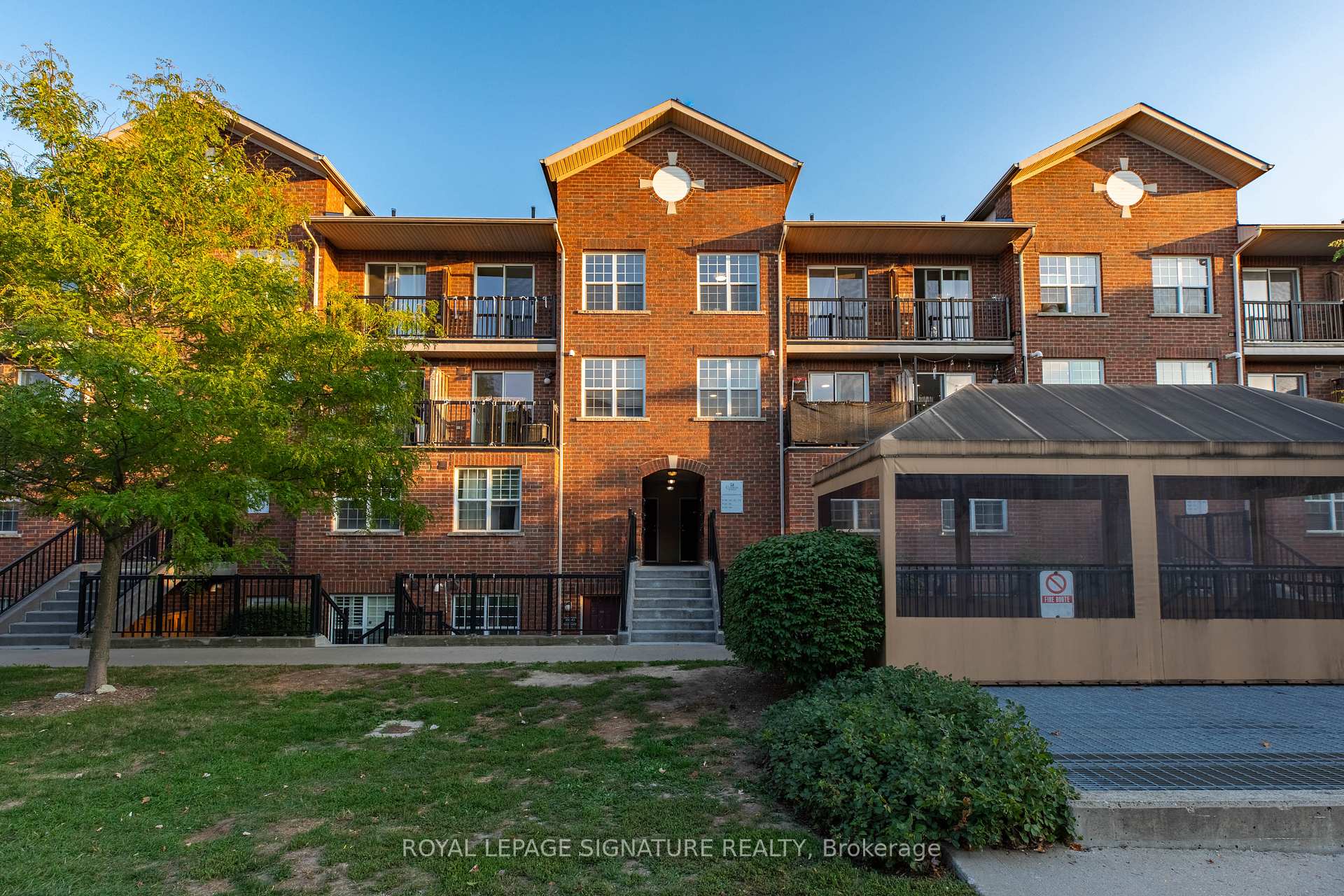 309 - 45 Strangford Lane Toronto Ontario Canada Sale residential Saeed Anwar Royal LePage Signature Realty, Brokerage *