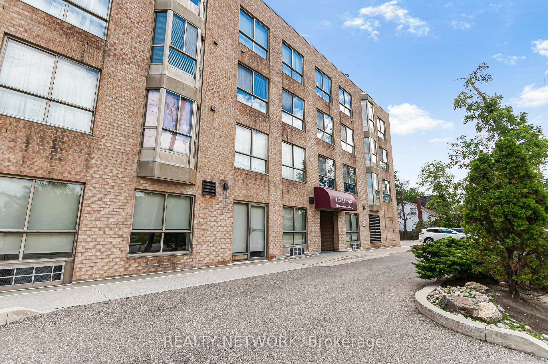 106 - 249 Major Mackenzie Drive E Richmond Hill Ontario Canada Sale residential   Realty Network, Brokerage*