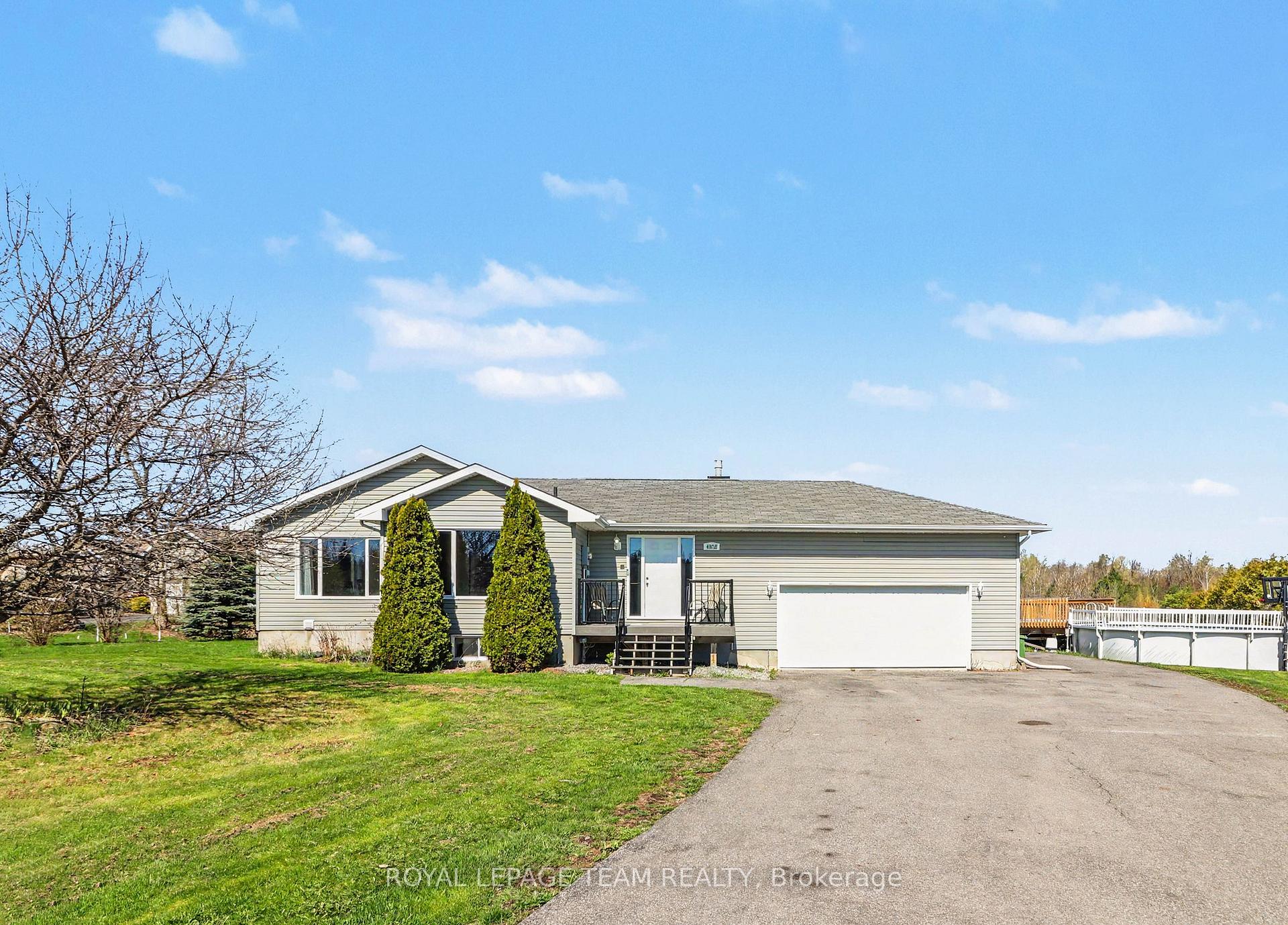 4038 Calbrent Way Ottawa Ontario Canada Sale residential Henga Nayeri Right at Home Realty, Brokerage*