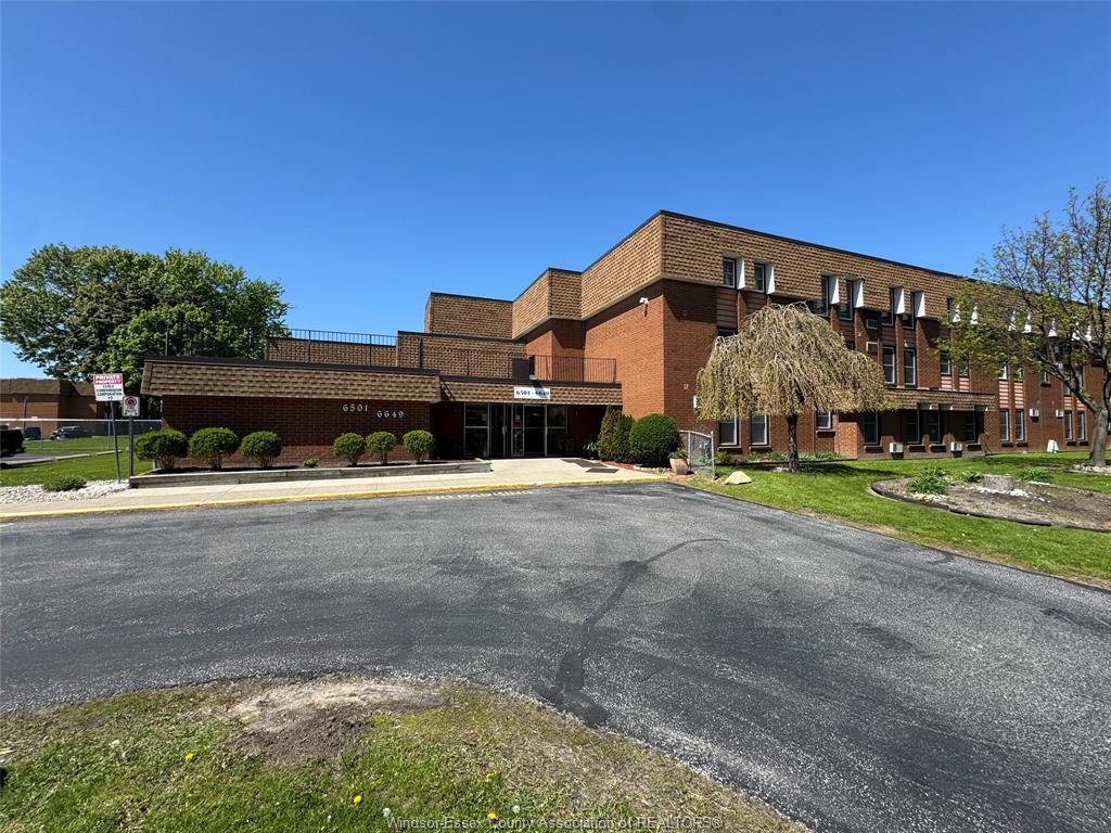6647 THORNBERRY Crescent Windsor Ontario Canada Sale residential   HomeLife Gold Star Realty Inc., Brokerage