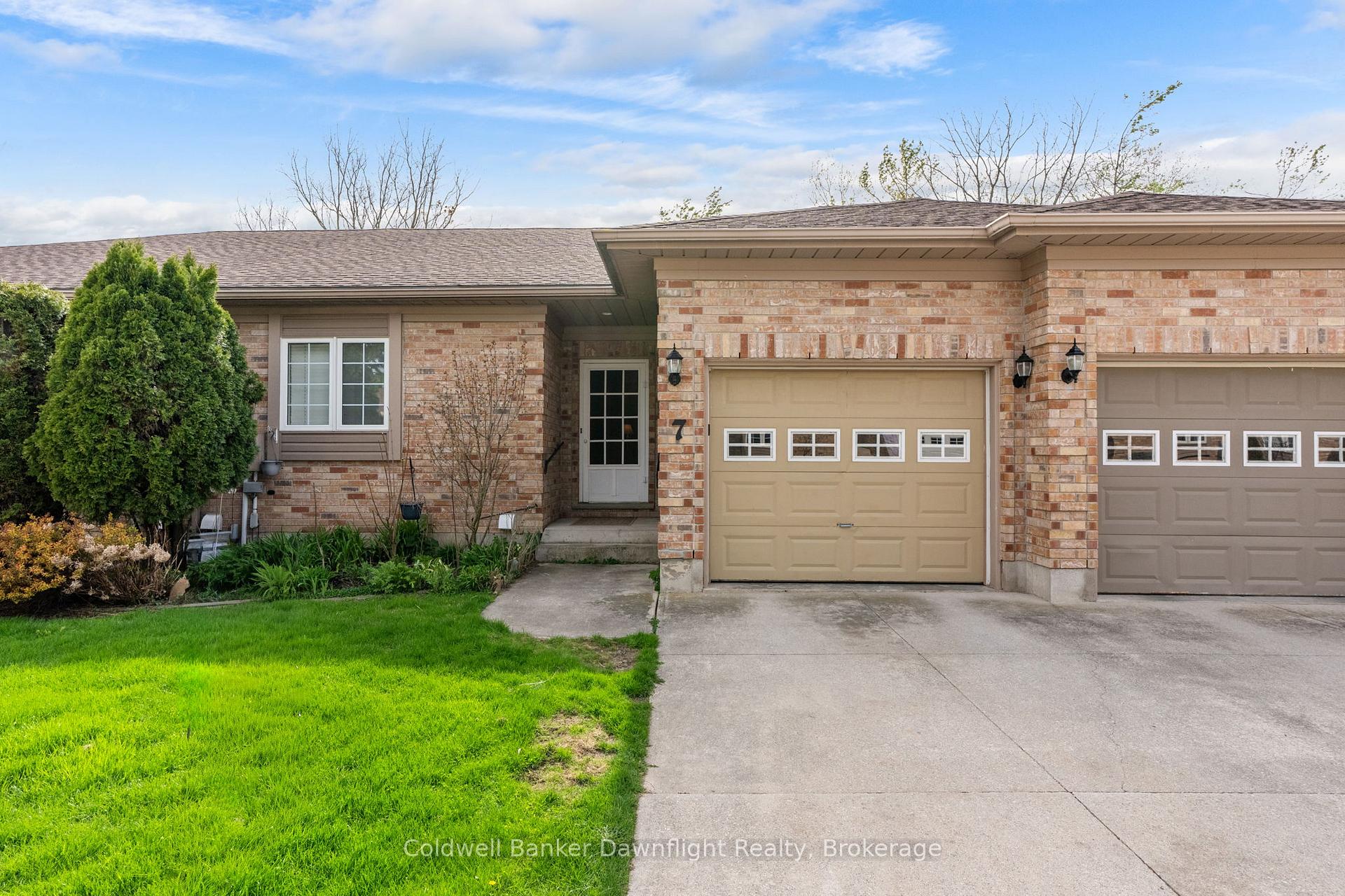 7 Brookside Place South Huron Ontario Canada Sale residential Steve Riddell SUTTON GROUP - SMALL TOWN TEAM REALTY INC. BROKERAGE*