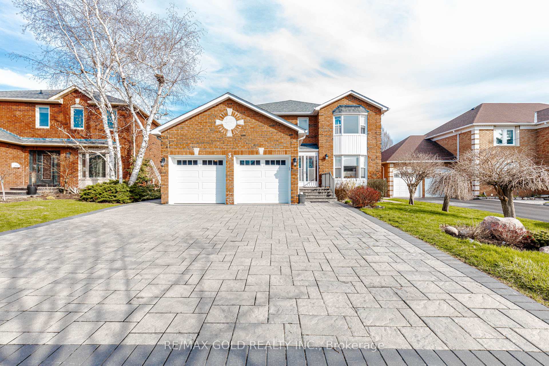 3 Kenpark Avenue Brampton Ontario Canada Sale residential Hetal Varma RE/MAX GOLD REALTY INC., BROKERAGE*
