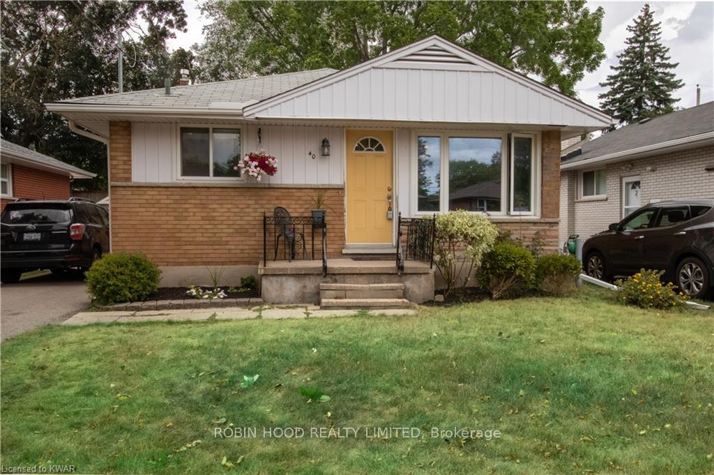 Unit 1 - 40 Winslow Drive Kitchener Ontario Canada Rent residential Frieda Kotsopoulos RE/MAX Twin City Realty Inc., Brokerage *