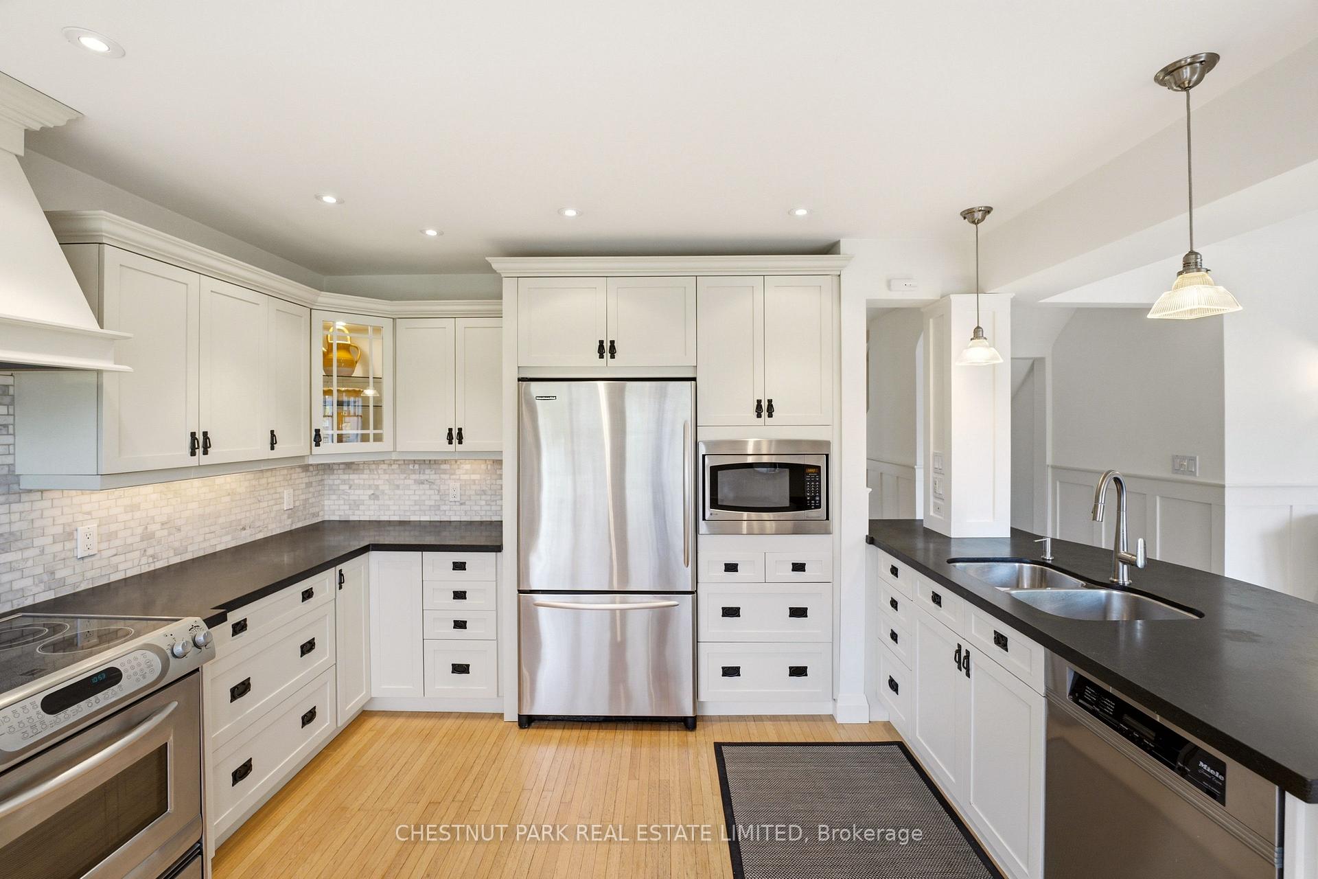 3 Bedroom Single Family Home/House's Image 10