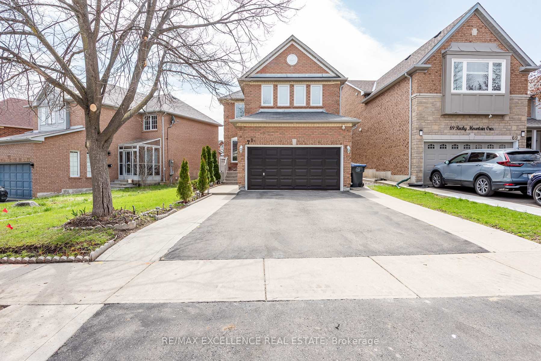 71 Rocky Mountain Crescent Brampton Ontario Canada Sale residential Mandeep Toor RE/MAX Excellence Real Estate Brokerage