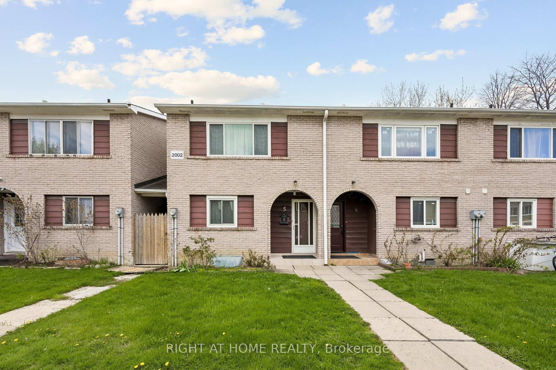 5 - 2002 Martin Grove Road Toronto Ontario Canada Sale residential Guido Bernal Right at Home Realty, Brokerage*