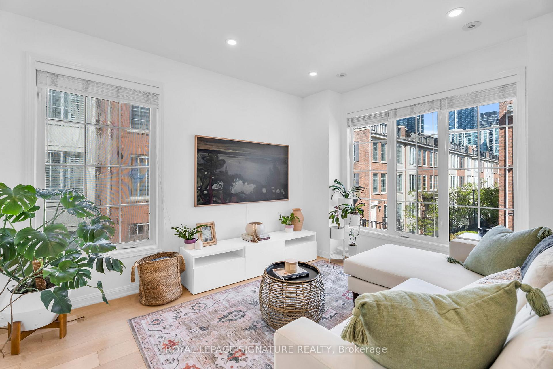 278 - 3 Everson Drive Toronto Ontario Canada Sale residential Stephanie Chidiac Royal LePage Signature Realty, Brokerage *