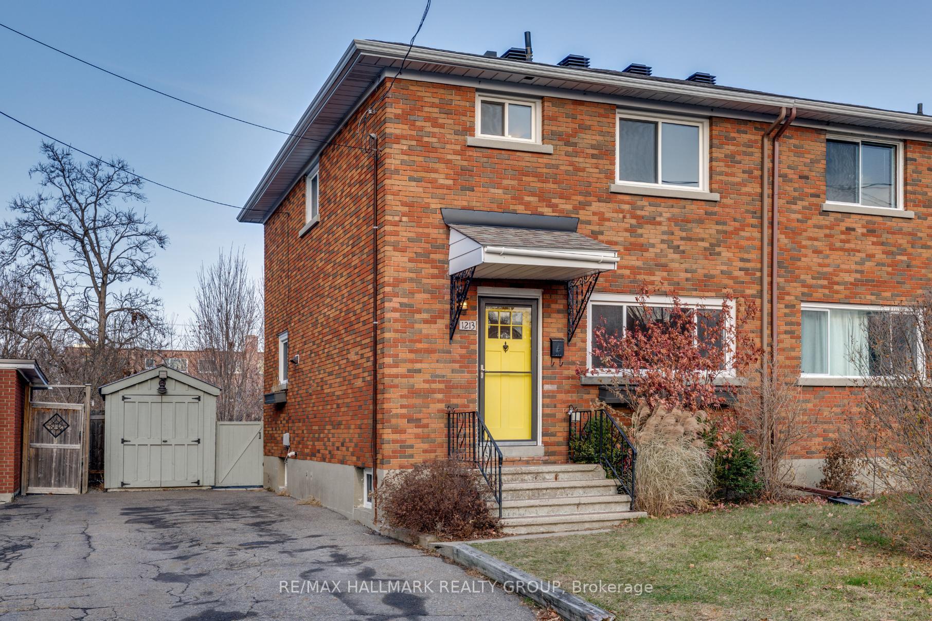 1213 Emperor Avenue Ottawa Ontario Canada Sale residential Spinder Hundal Right at Home Realty, Brokerage*