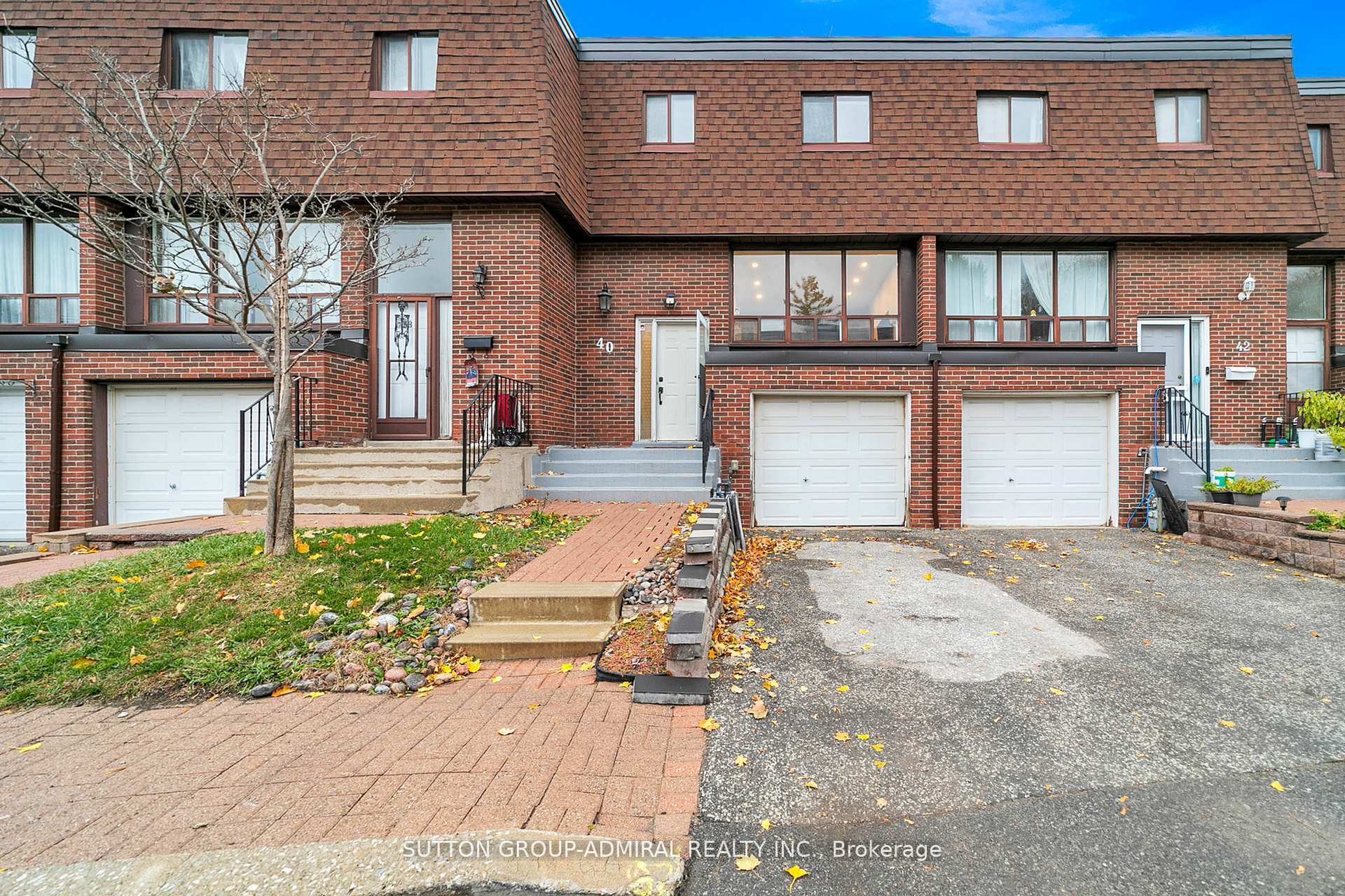 40 Stately Way Markham Ontario Canada Sale residential Aleksandra Jurevich Sutton Group-Admiral Realty Inc., Brokerage *