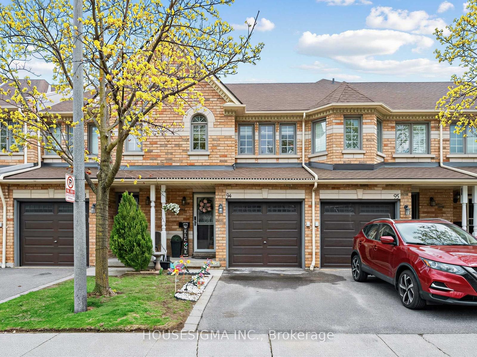 94 - 455 Apache Court Mississauga Ontario Canada Sale residential Alex Huang Right at Home Realty, Brokerage*