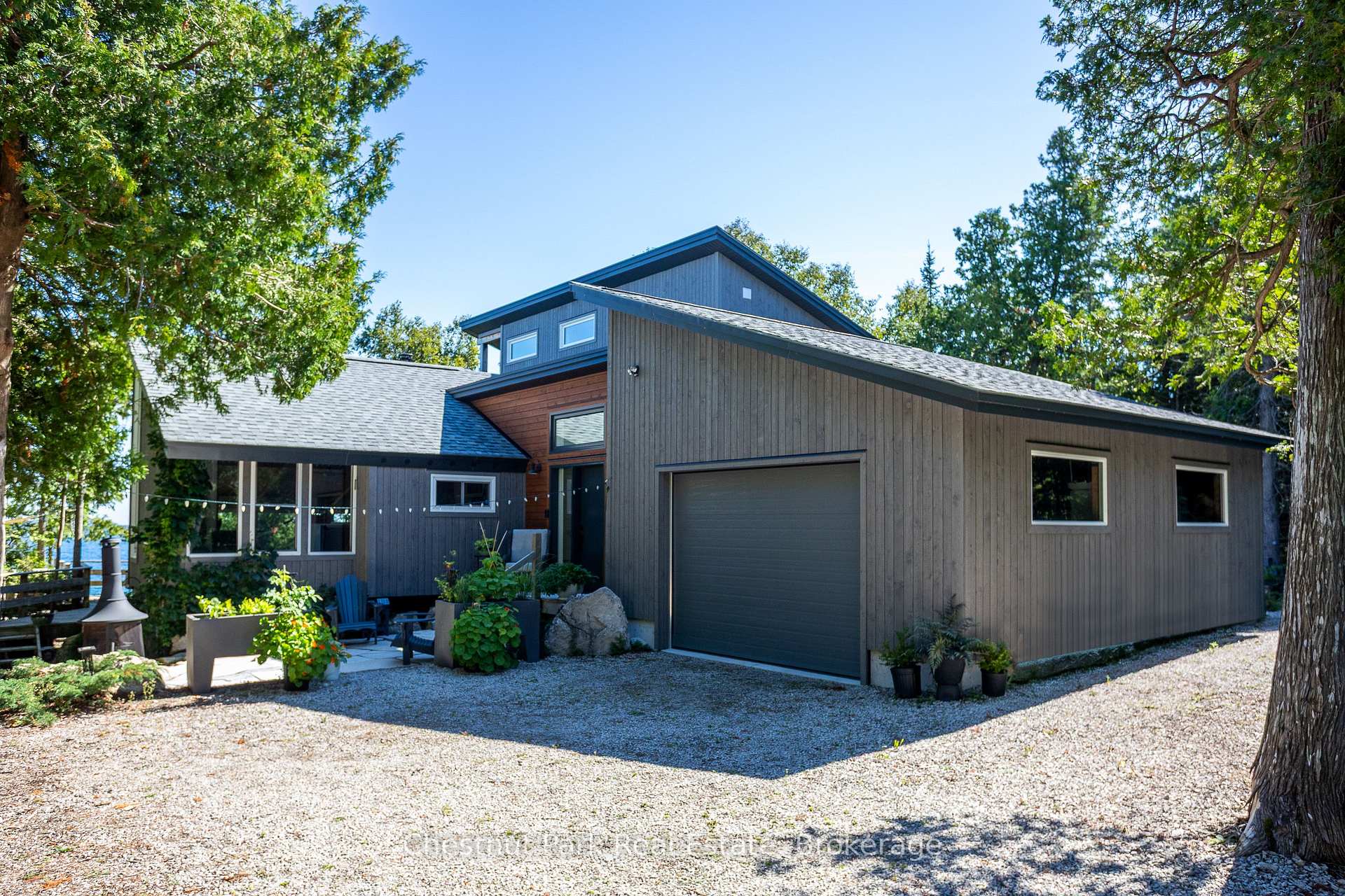 3 Bedroom Single Family Home/House's Image 47