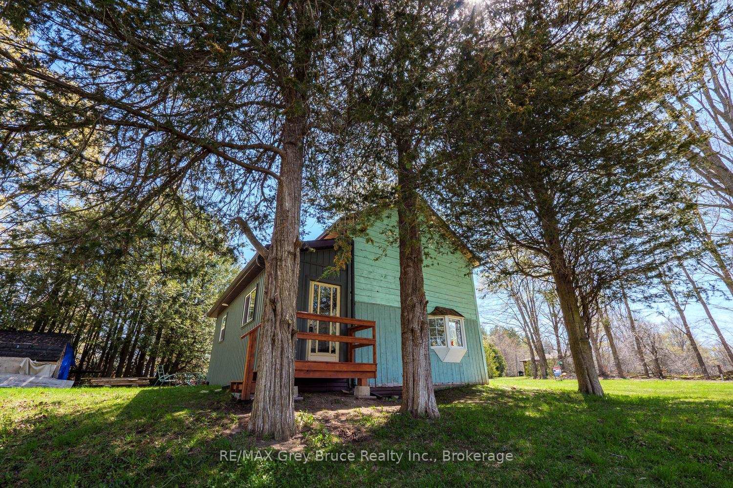 130 Crooked Hill Road South Bruce Peninsula Ontario Canada Sale residential DAWN-LEE McKENZIE RE/MAX GREY BRUCE REALTY INC 
