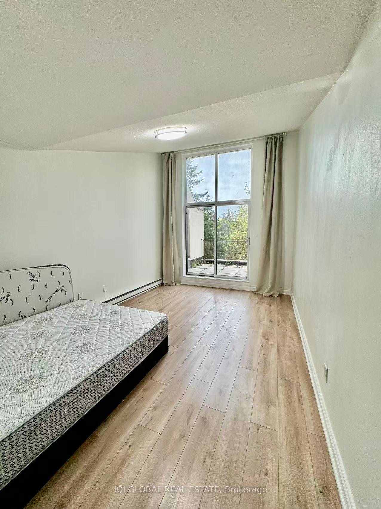 34 - 25 Pebble Byway Toronto Ontario Canada Rent residential Gamini Bandara Right at Home Realty, Brokerage*