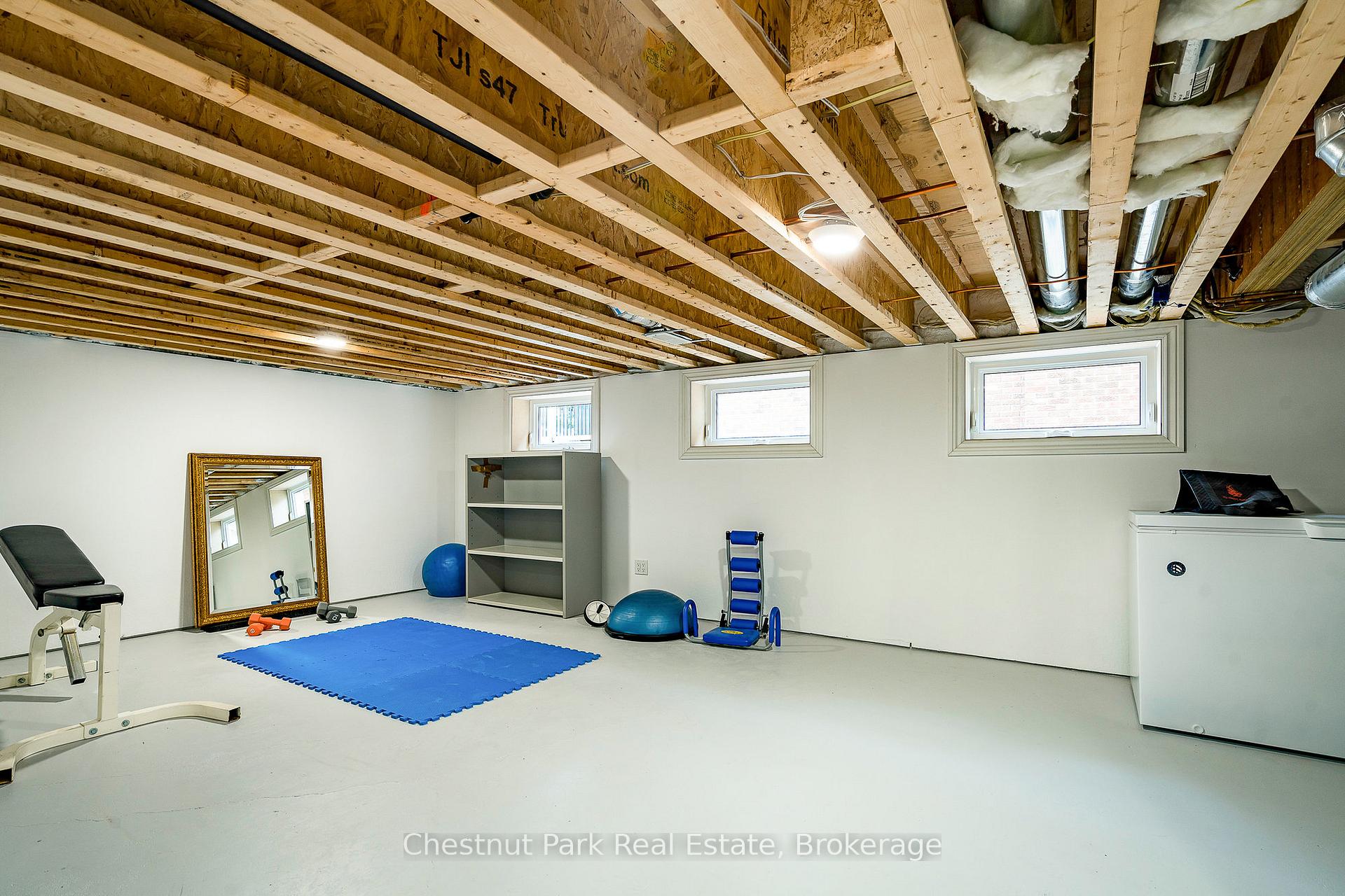 3 Bedroom Single Family Home/House's Image 42