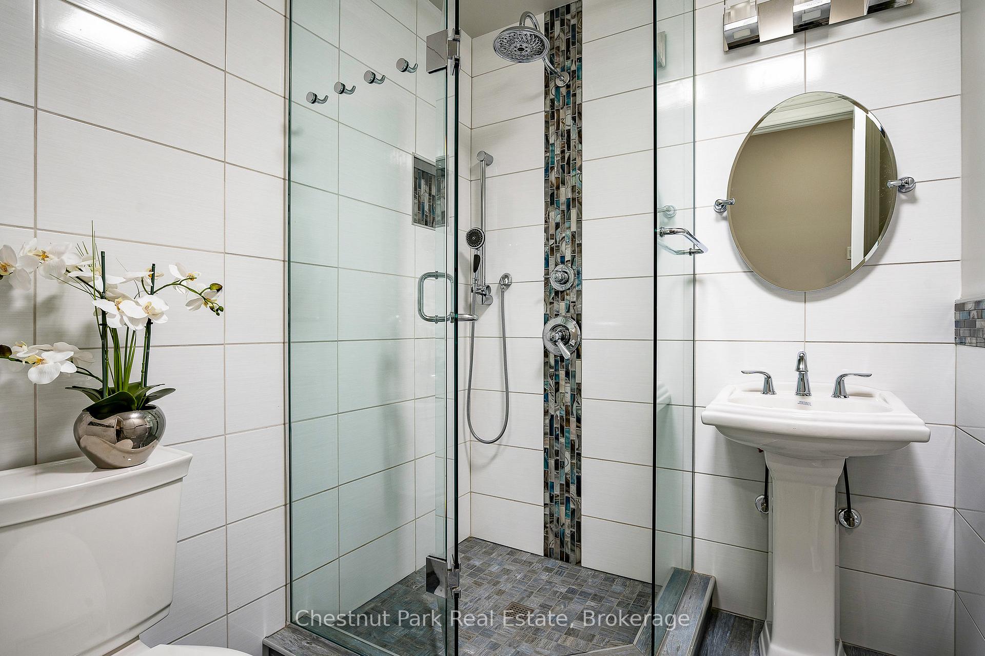 3 Bedroom Single Family Home/House's Image 27