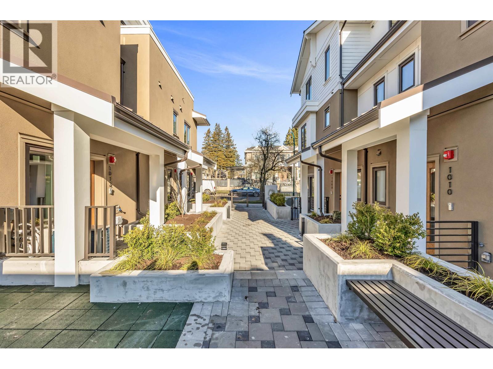 1010 W 52ND AVENUE Vancouver British Columbia Canada Sale residential   First Stay Realty Inc.