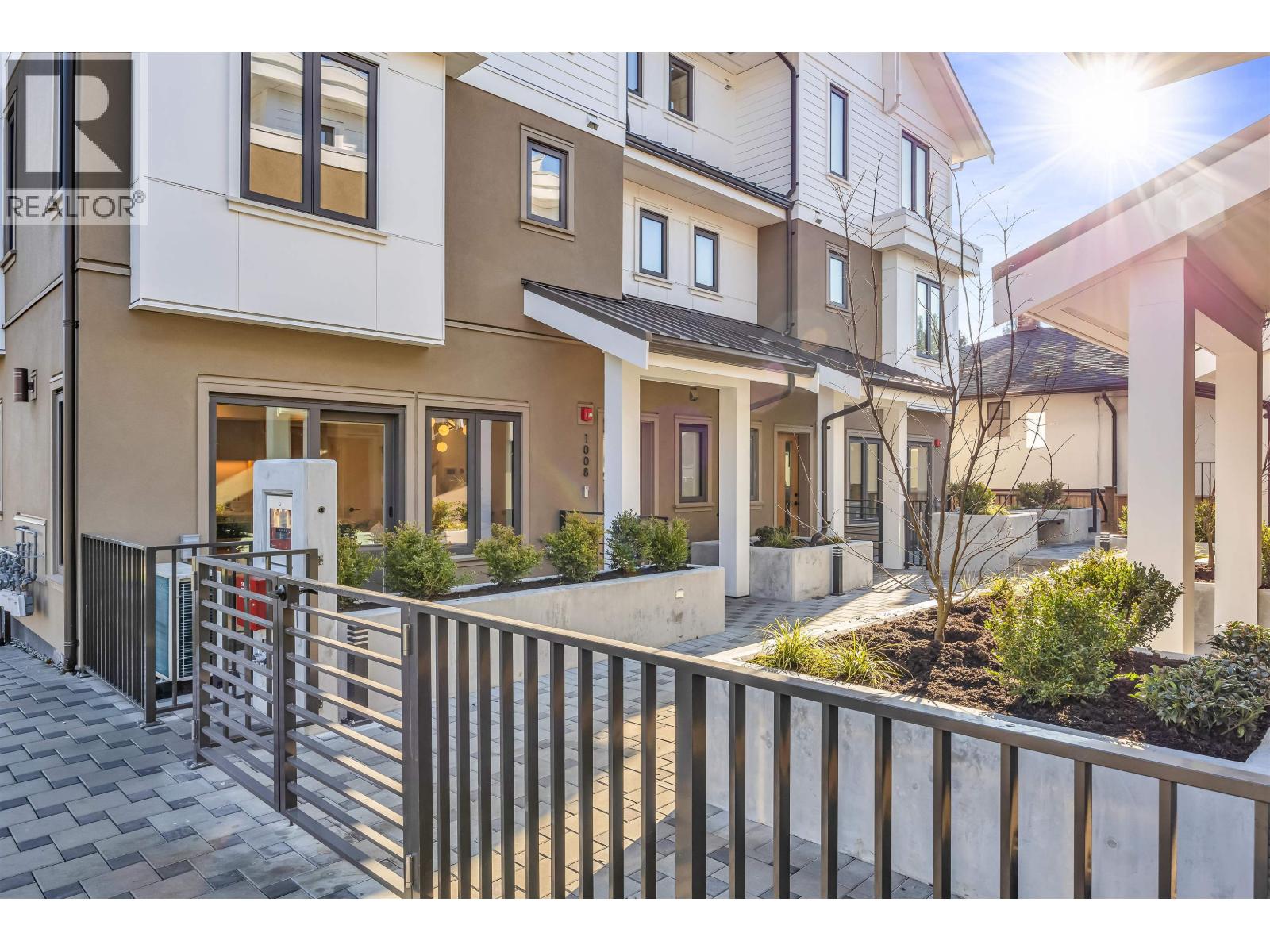 1008 W 52ND AVENUE Vancouver British Columbia Canada Sale residential   First Stay Realty Inc.