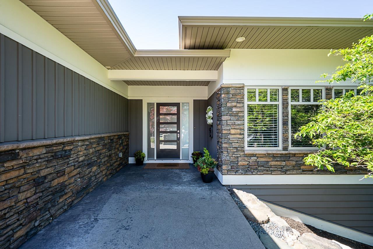 111 51075 FALLS COURT|Eastern Hi Chilliwack British Columbia Canada Sale residential Shayna McMillan Pathway Executives Realty Inc.