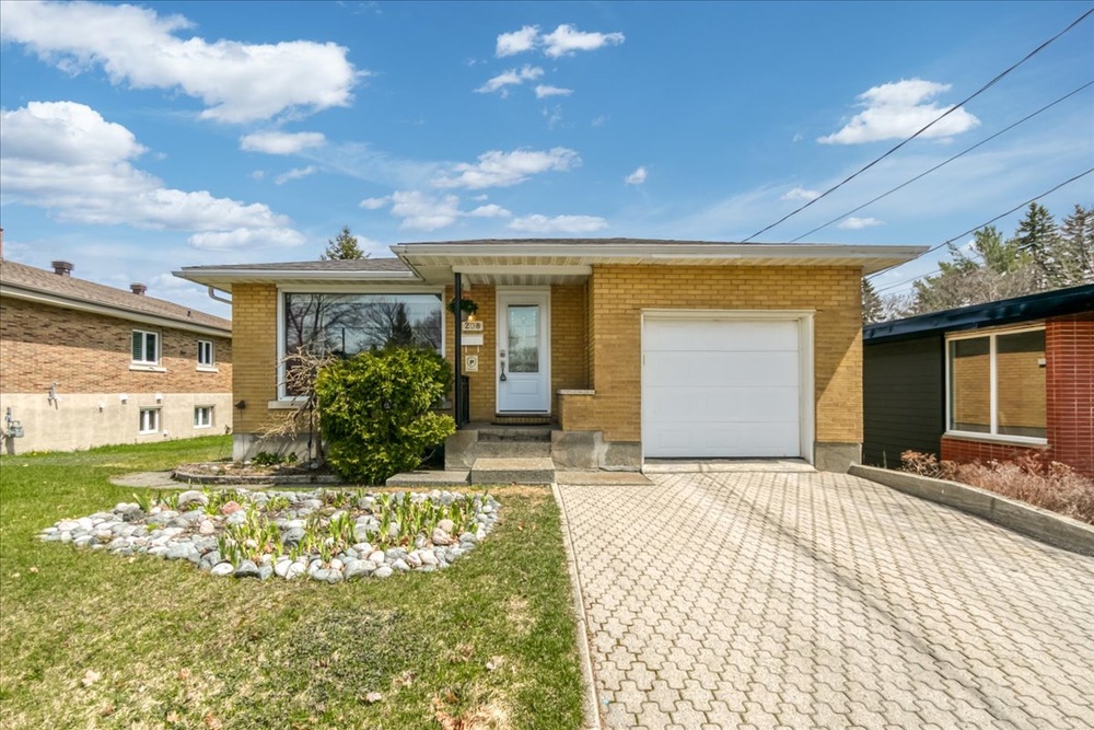208 Tanguay   Sudbury Ontario Canada Sale residential Nathan Sckopke Coldwell Banker Charles Marsh Real Estate, Brokerage *
