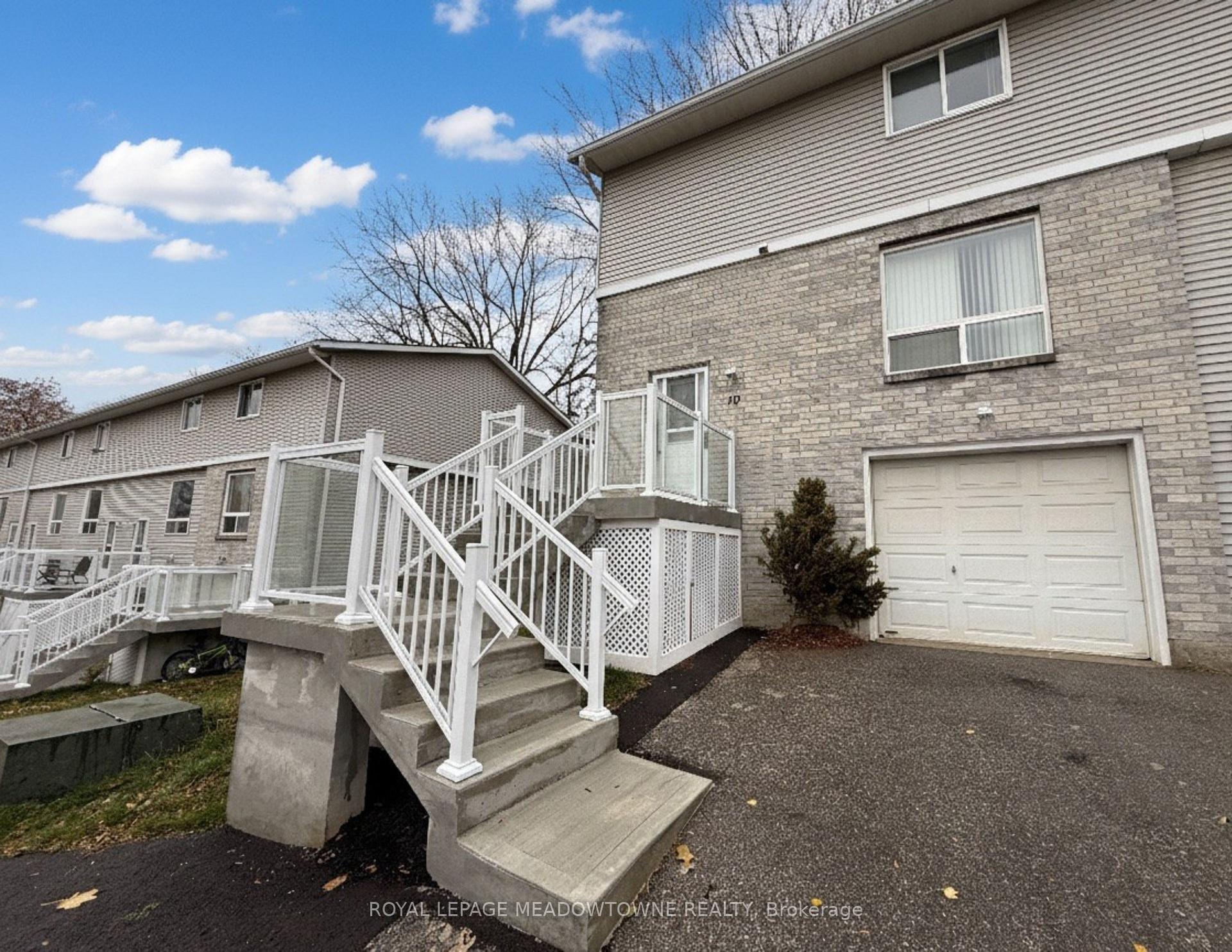 10 - 648 Doon Village Road Kitchener Ontario Canada Sale residential Trudi Leverette RE/MAX Twin City Realty Inc., Brokerage*