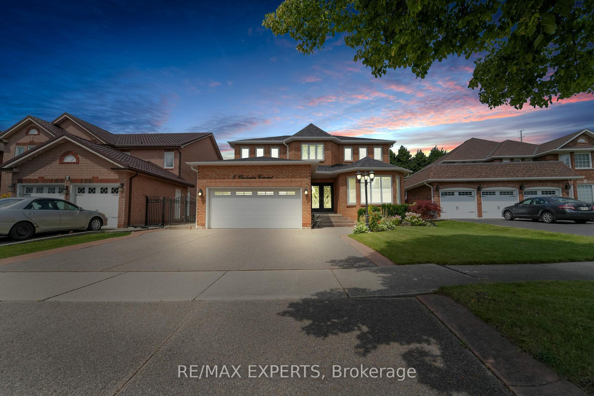 8 Chickadee Crescent Brampton Ontario Canada Sale residential Nancy Richards Royal LePage Signature Realty, Brokerage
