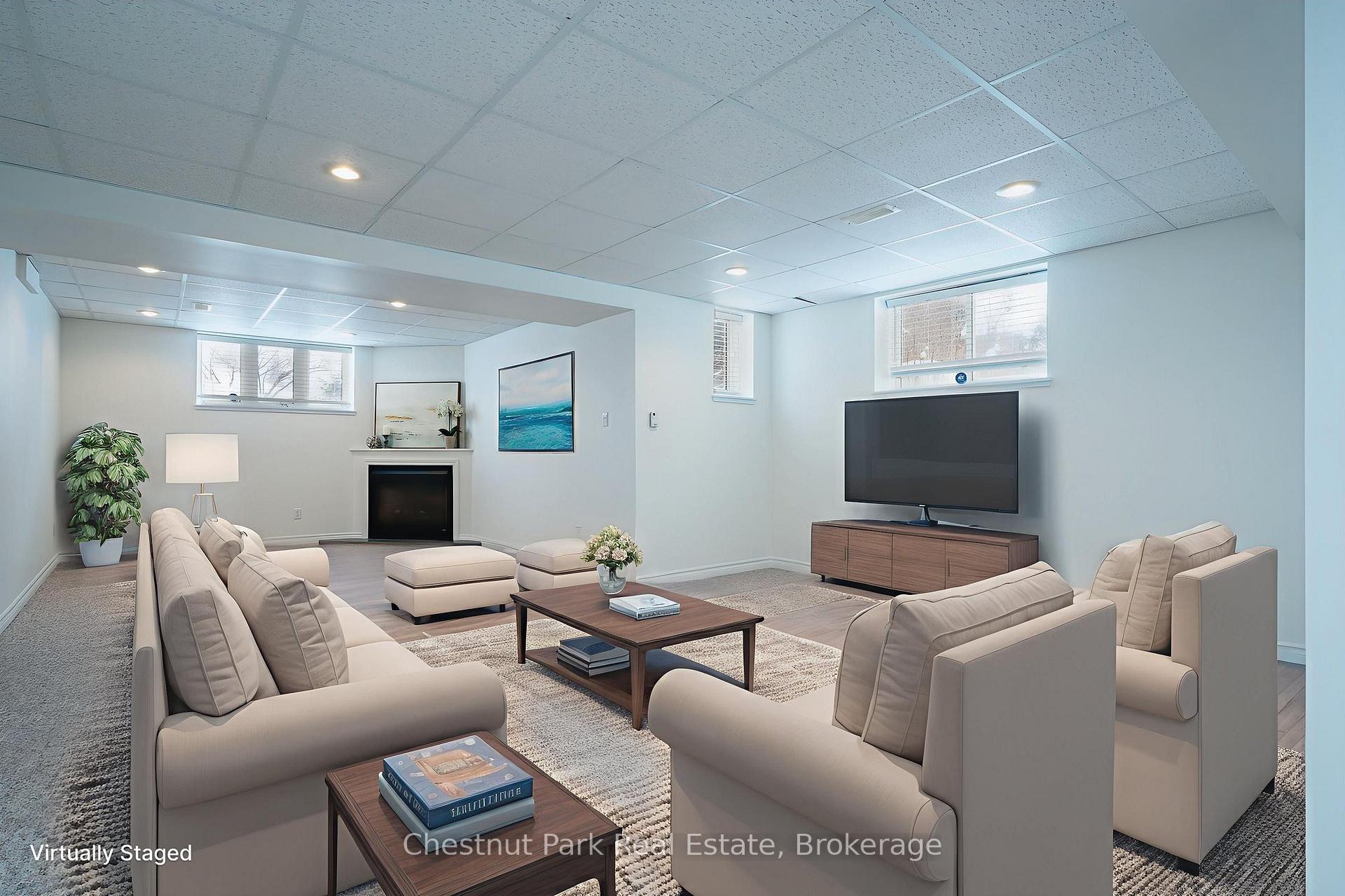 5 Bedroom Single Family Home/House's Image 35