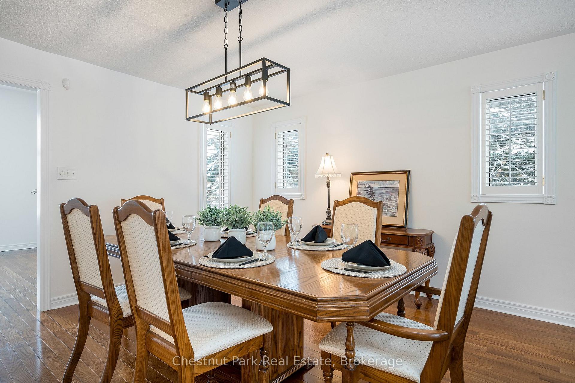 5 Bedroom Single Family Home/House's Image 11
