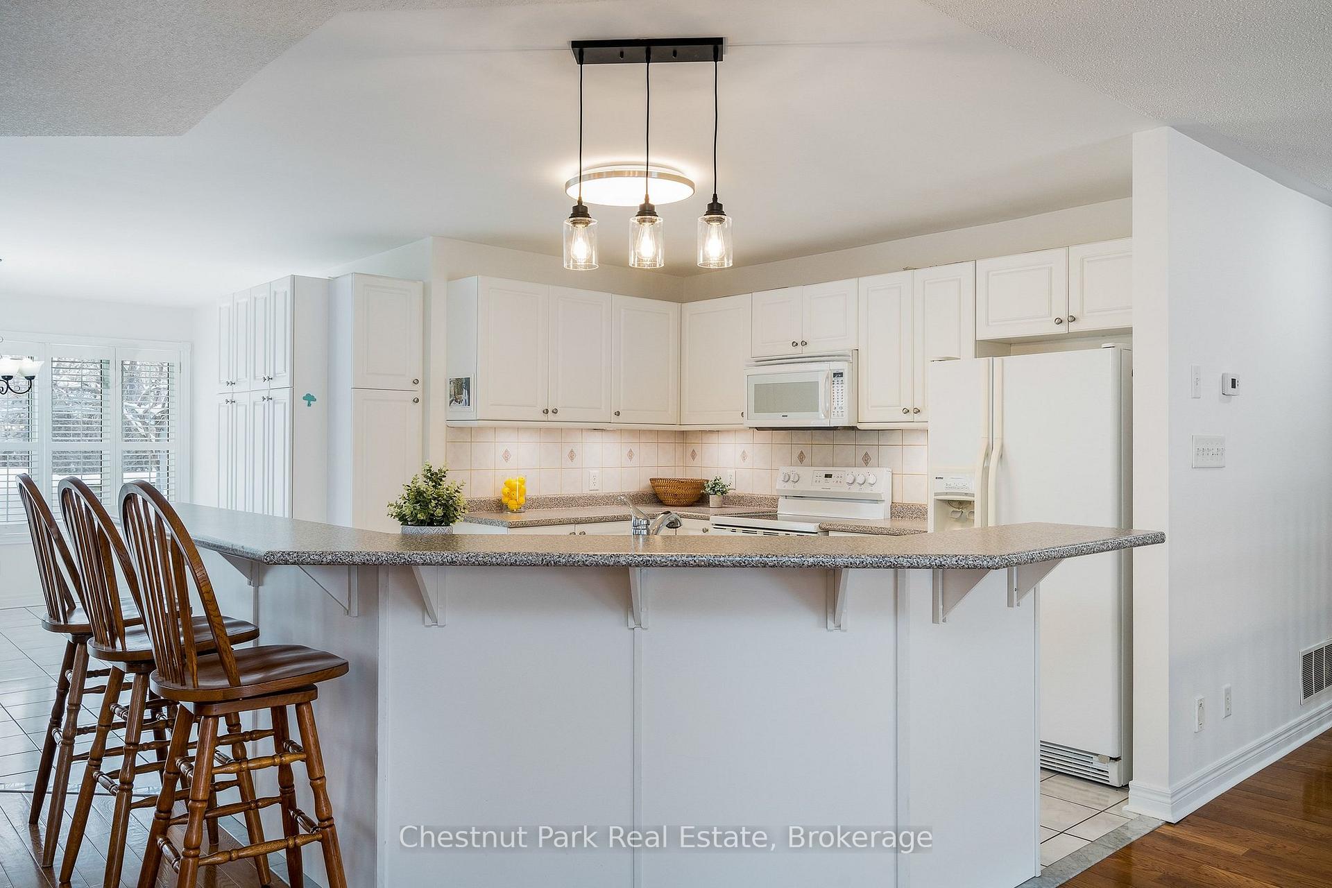 5 Bedroom Single Family Home/House's Image 6
