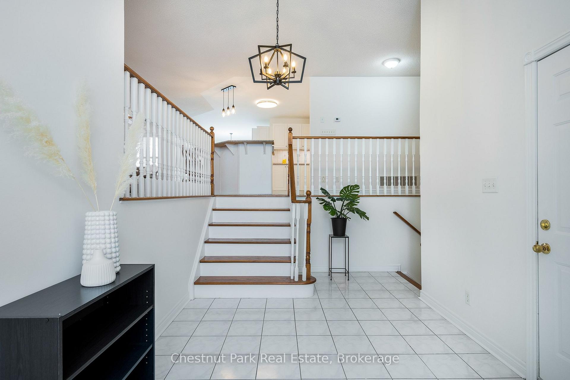 5 Bedroom Single Family Home/House's Image 4