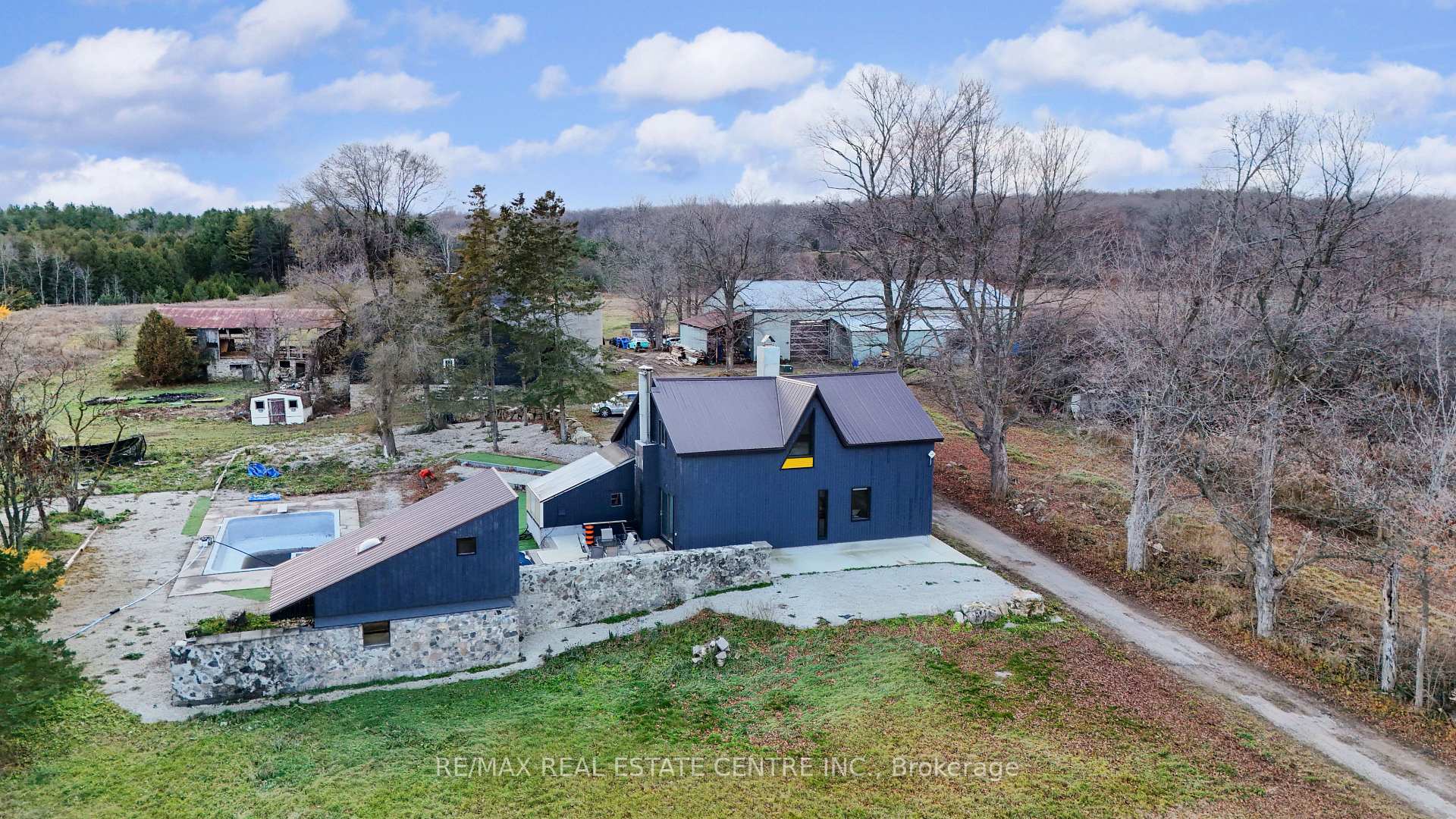 4314 Concession 11 Road Puslinch Ontario Canada Sale residential Vik Mehmi RE/MAX Real Estate Centre Inc., Brokerage *