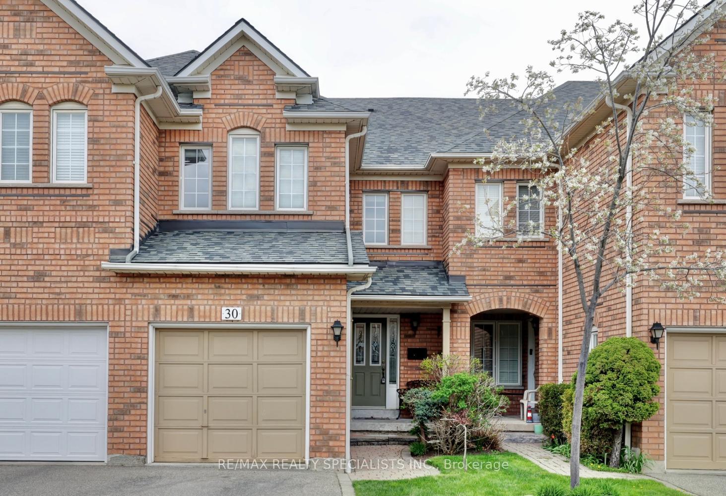 30 - 2665 Thomas Street Mississauga Ontario Canada Sale residential Verd Franks RE/MAX Realty Specialists Inc., Brokerage *