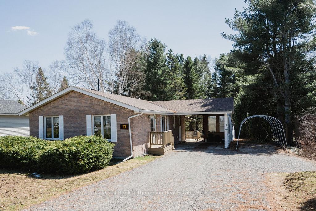 27 Queen Street Sundridge Ontario Canada Sale residential Nancy Vandeburgt REALTY EXECUTIVES PLUS LTD
