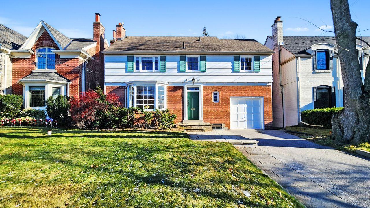 19 Strathgowan Crescent Toronto Ontario Canada Sale residential   Royal LePage Real Estate Services Ltd Brokerage*