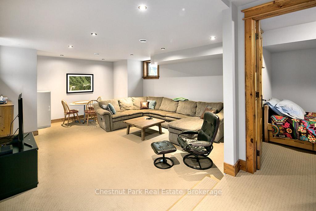 4 Bedroom Single Family Home/House's Image 43