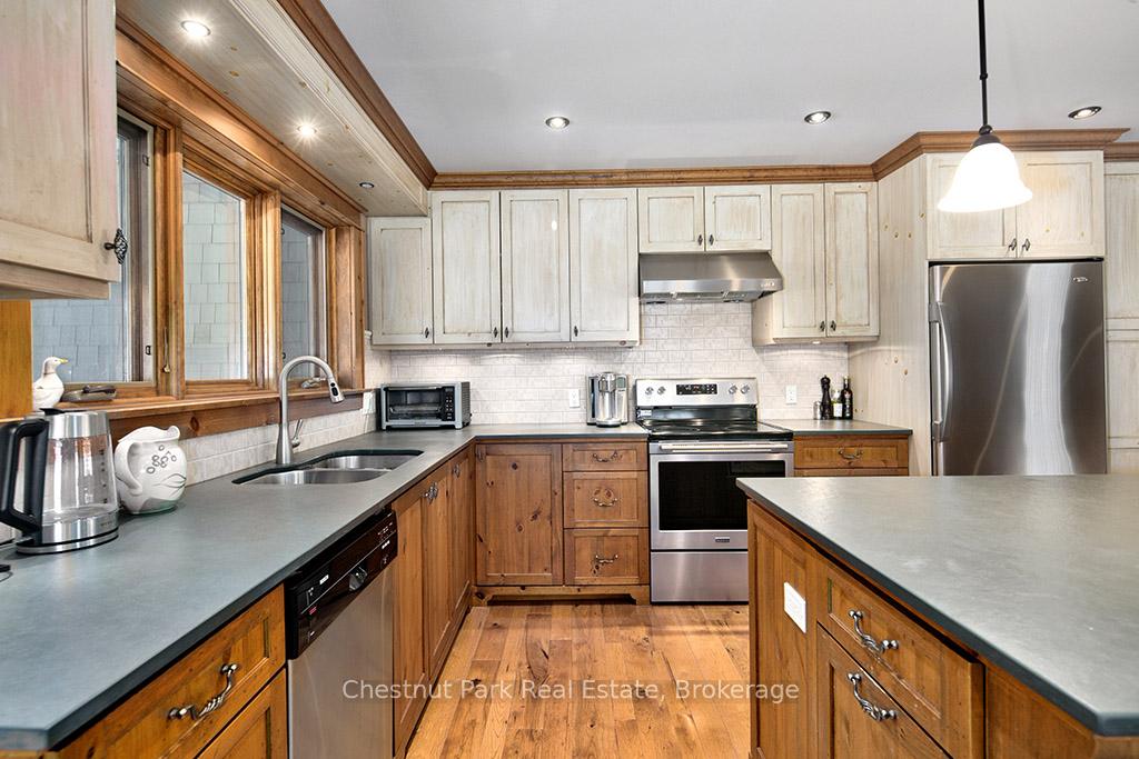 4 Bedroom Single Family Home/House's Image 21