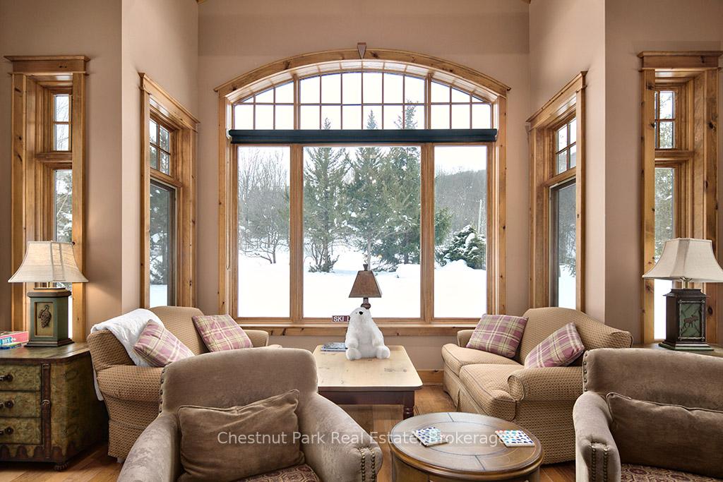 4 Bedroom Single Family Home/House's Image 15