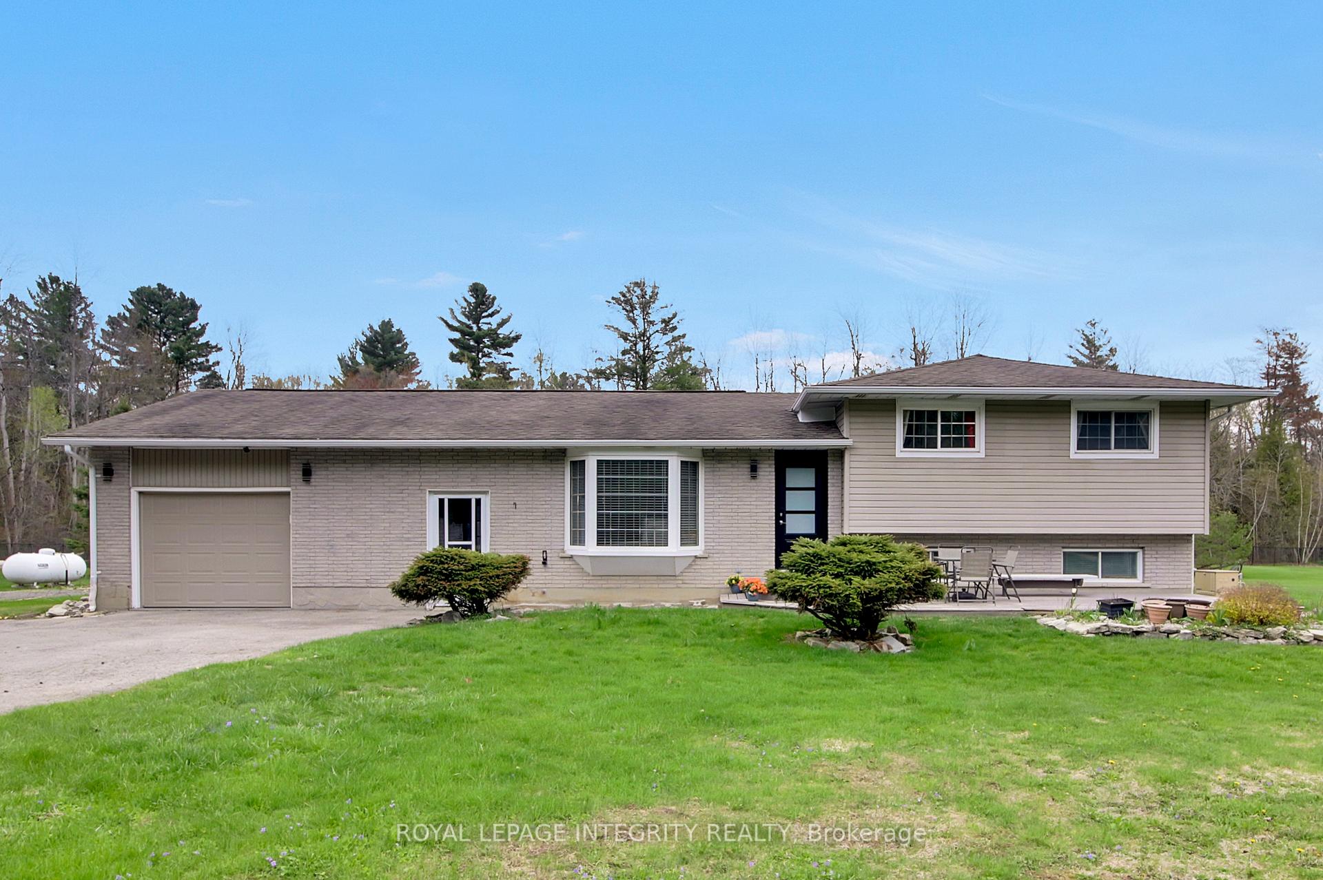 4005 WEIR Road Augusta Ontario Canada Sale residential Lea Wouters Right at Home Realty, Brokerage*