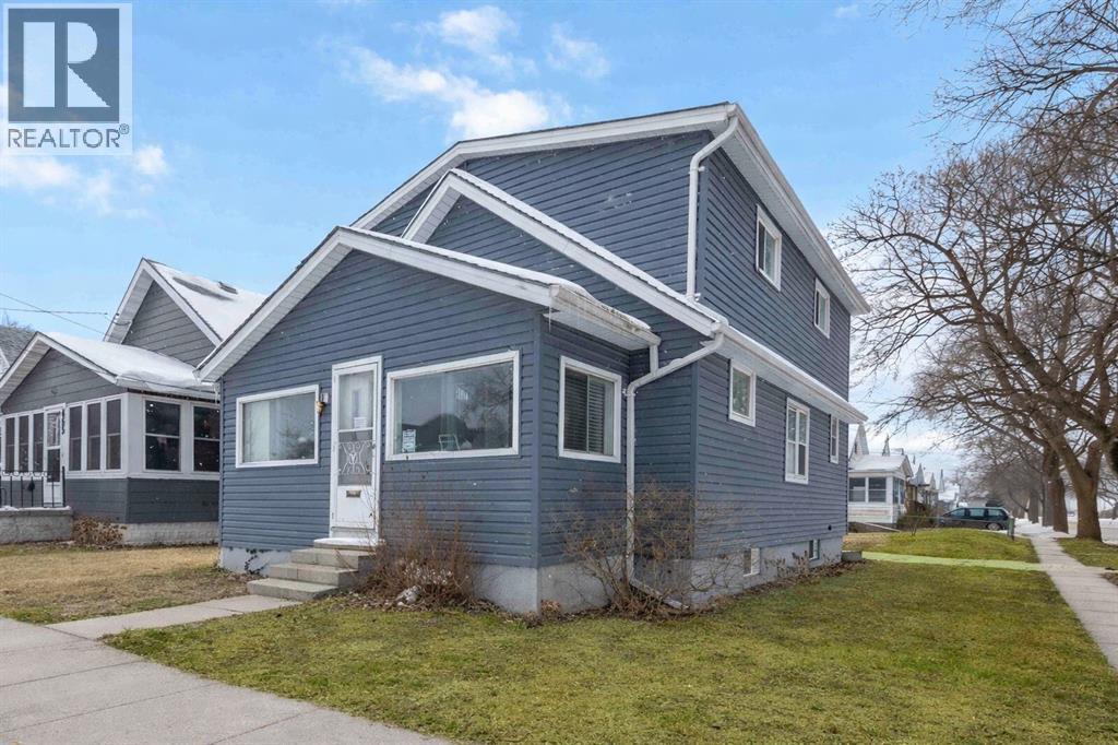 463 CONFEDERATION STREET Sarnia Ontario Canada Sale residential Kevin Thompson RE/MAX PRIME PROPERTIES UNIQUE GROUP, BROKERAGE