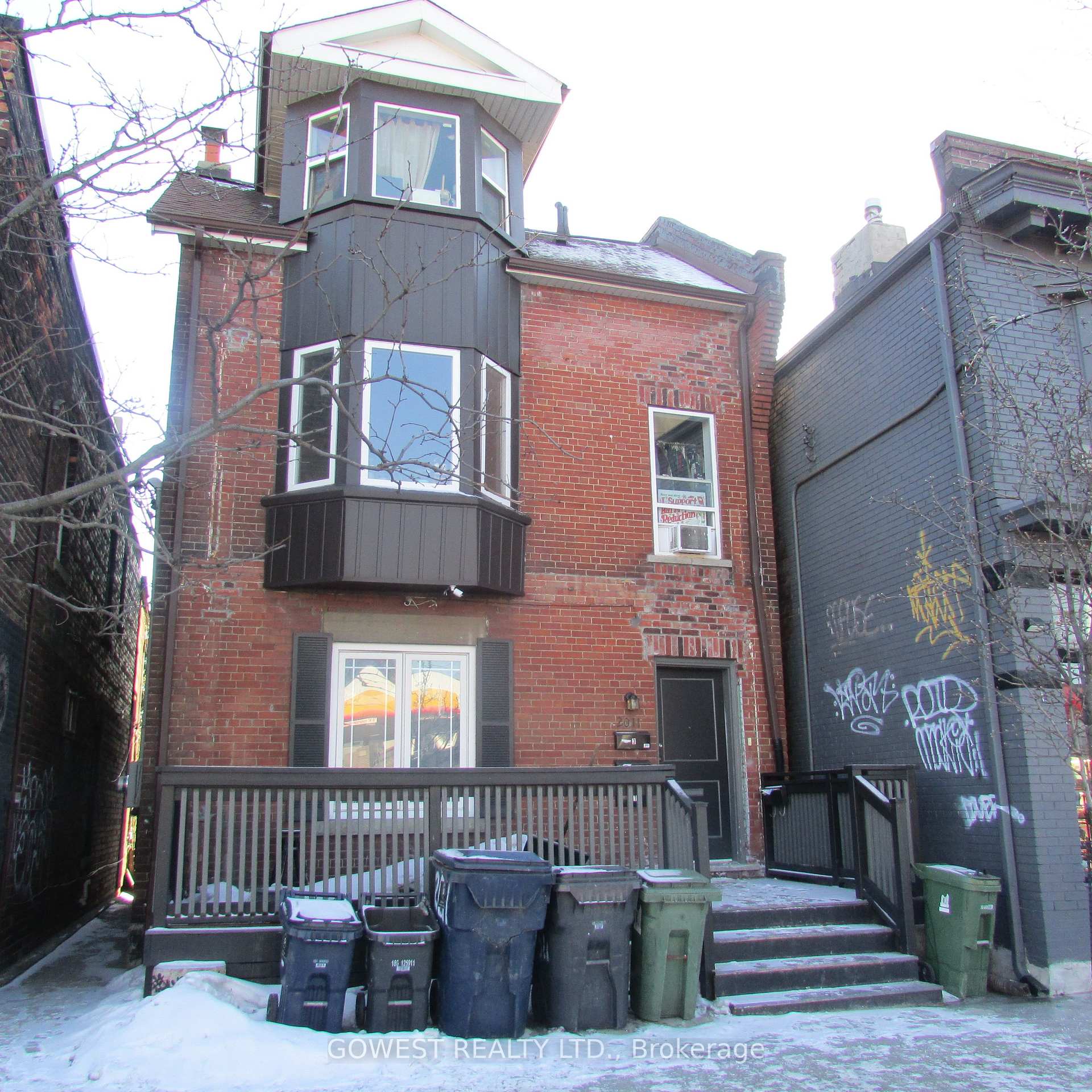 Main#1 - 2011 Dundas Street W Toronto Ontario Canada Rent residential Peter Woznowski GoWest Realty Ltd., Brokerage *
