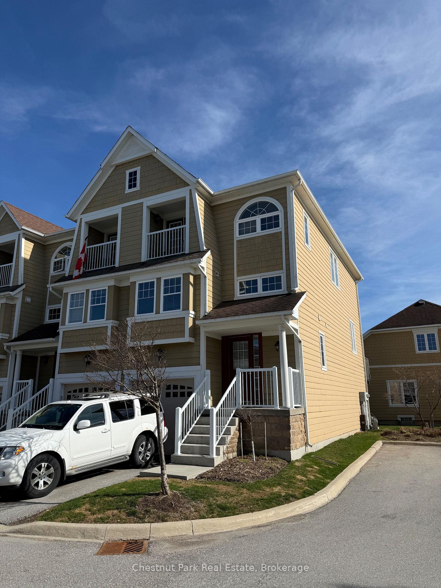 2 Cranberry Quay Collingwood Ontario Canada Rent residential Niki White Chestnut Park Real Estate Ltd., Brokerage*