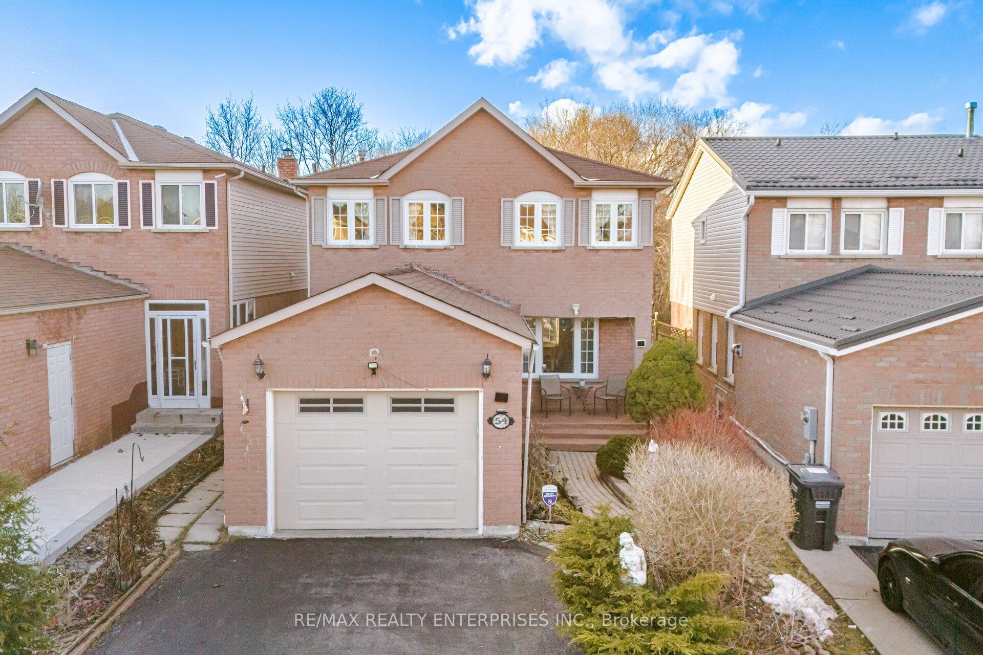54 Niagara Place Brampton Ontario Canada Sale residential   RE/MAX Realty Enterprises Inc., Brokerage