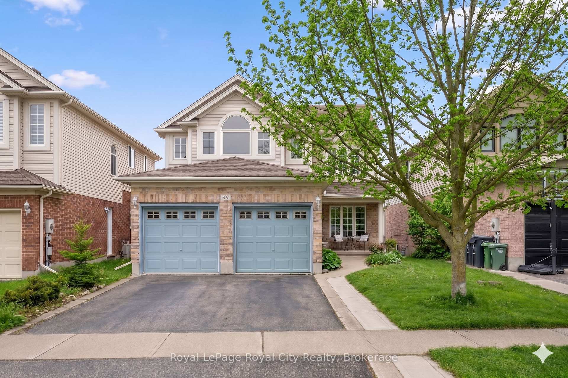 64 Milson Crescent Guelph Ontario Canada Sale residential Silvia  Biro RE/MAX Real Estate Centre Inc., Brokerage