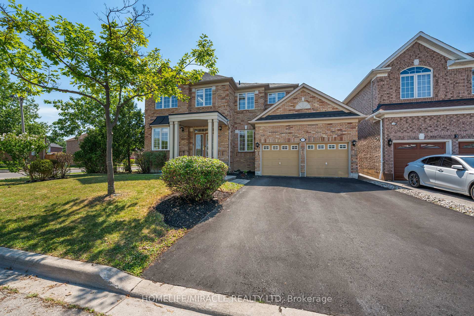 1 Vision Way Brampton Ontario Canada Sale residential Jasmine Noronha Royal LePage Signature Realty, Brokerage