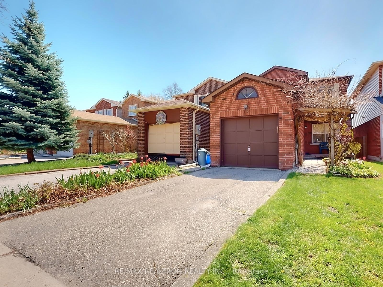 73 Swinton Crescent Vaughan Ontario Canada Sale residential Al & Peggy Cunningham Re/Max Experts, Brokerage*