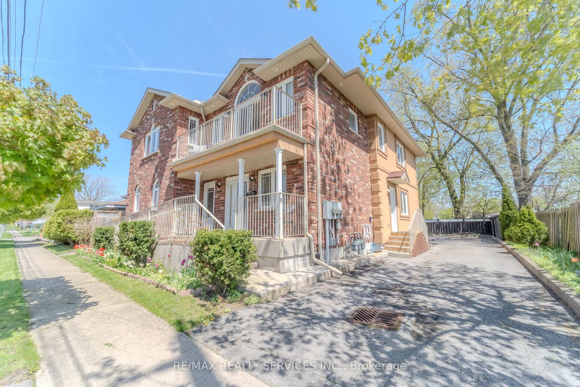 8006 Norton Street SW Niagara Falls Ontario Canada Sale commercial KAY PATEL RE/MAX Real Estate Centre Inc., Brokerage *